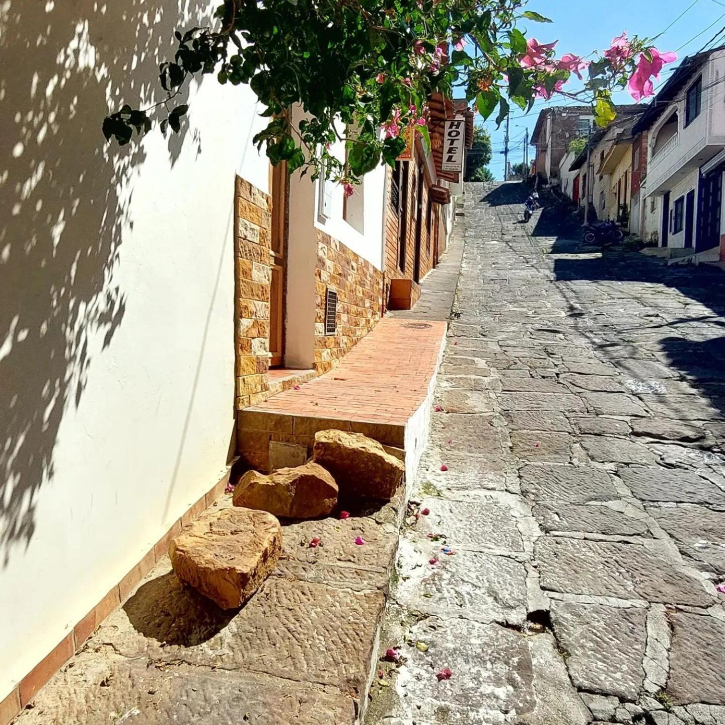 Santander Aleman Hostel San Gil Dış mekan fotoğraf